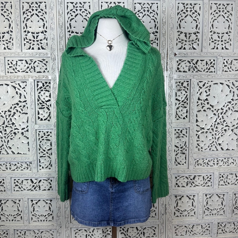 American Eagle Green Chunky Cable Knit Oversized Hooded Sweater Sz Small